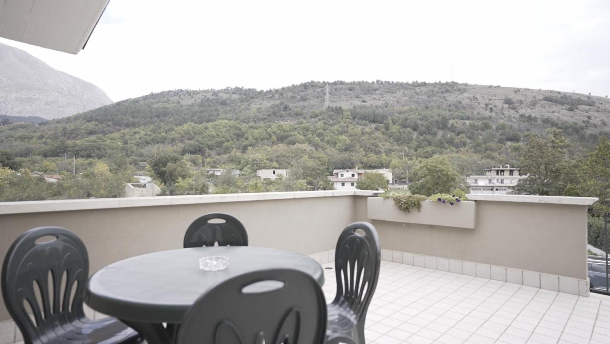 Arco Dei Sogni Bed&Breakfast Celano Exterior foto